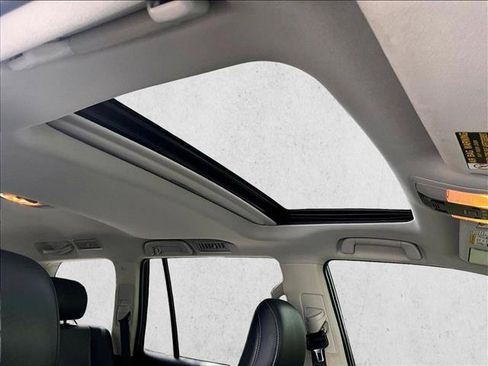 Used 2016 Lexus GX 460 Luxury AWD/4WD image 17