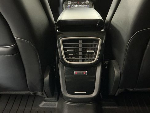 Used 2022 Lincoln Nautilus Reserve AWD/4WD image 27