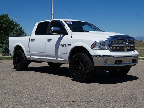 Used 2016 RAM 1500 Laramie AWD/4WD image 7