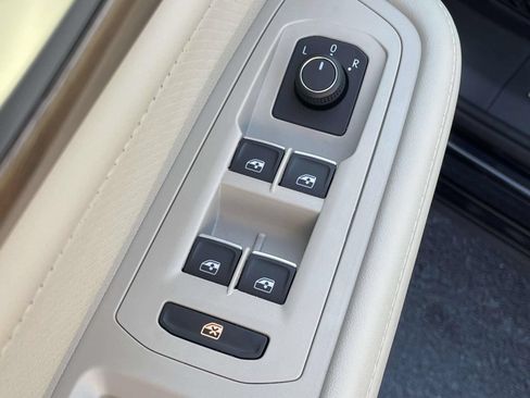 Certified 2026 Volkswagen Atlas SE w/ Panoramic Sunroof Package FWD image 15