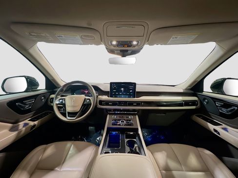 Used 2020 Lincoln Aviator Reserve AWD/4WD image 17