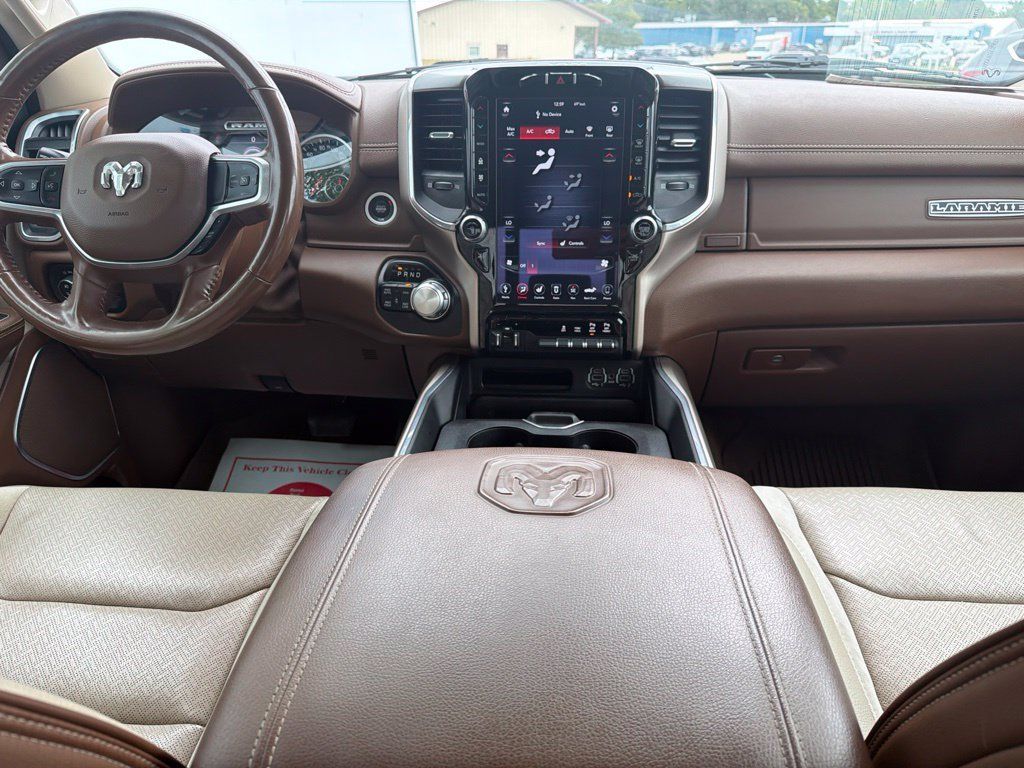 Used 2021 RAM 1500 Laramie AWD/4WD image 9