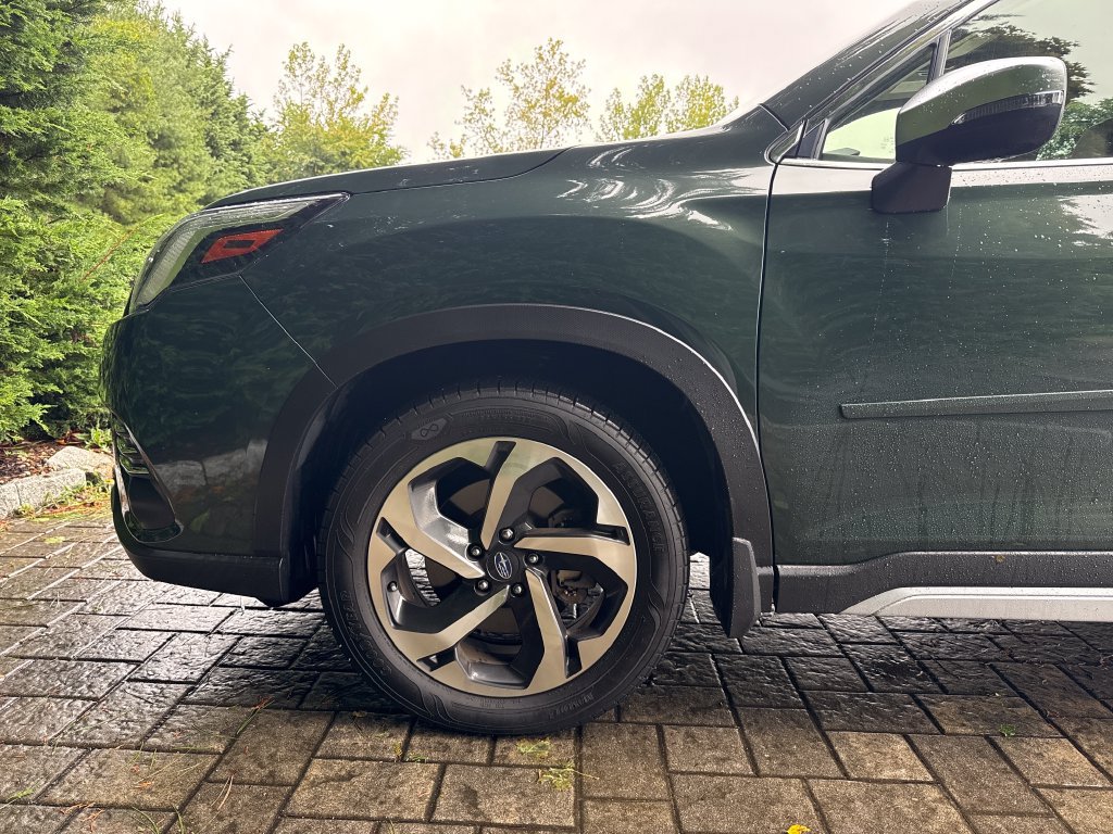 Used 2023 Subaru Forester Touring AWD/4WD image 9