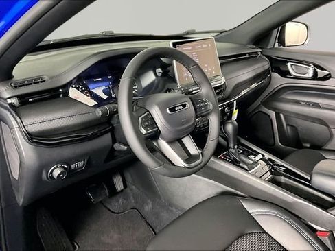 New 2026 Jeep Compass Latitude AWD/4WD image 8