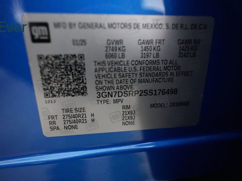 Used 2025 Chevrolet Equinox EV RS w/ LPO, All-Weather Mat Package FWD image 25
