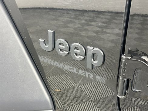 Used 2024 Jeep Wrangler Sport S image 28