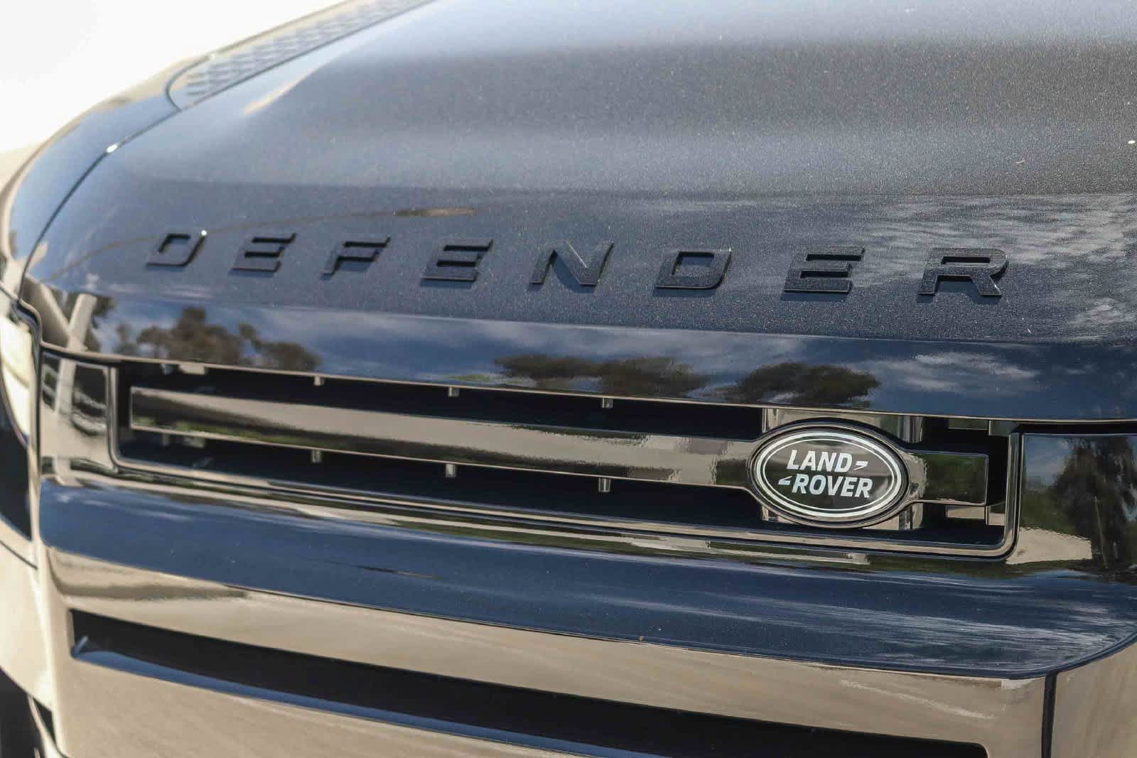 New 2026 Land Rover Defender 110 S AWD/4WD image 10