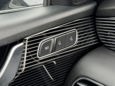 Used 2024 Hyundai Palisade Calligraphy image 30