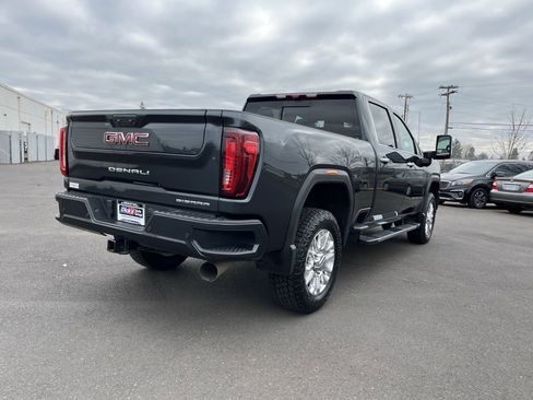 Used 2023 GMC Sierra 3500 Denali w/ Denali Ultimate Package image 5