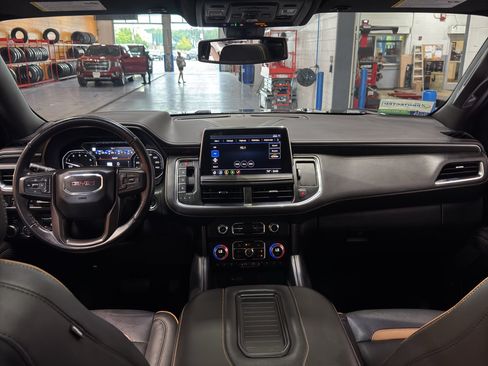 Used 2021 GMC Yukon AT4 w/ Rear Media and Nav Package AWD/4WD image 16