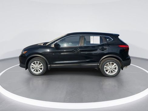 Used 2018 Nissan Rogue Sport S w/ S Appearance Package image 4