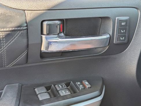 Used 2016 Toyota Tundra Platinum image 24