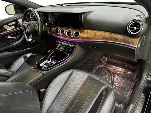 Used 2017 Mercedes-Benz E 400 4MATIC Wagon image 65