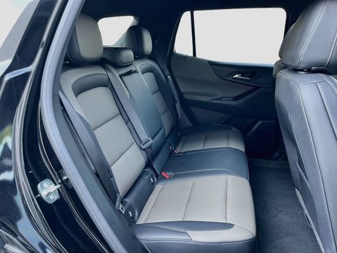 Used 2026 Chevrolet Equinox LT w/ Convenience Package II FWD image 31