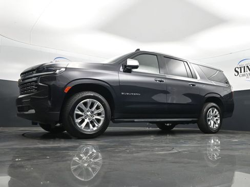 Used 2024 Chevrolet Suburban Premier RWD image 28