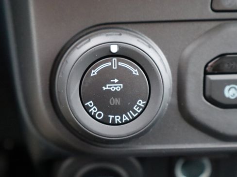 New 2026 Ford Maverick Tremor image 24