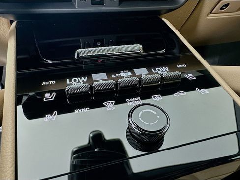 New 2026 Porsche Cayenne AWD/4WD image 23