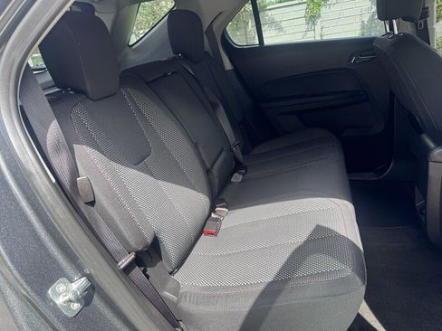 Used 2017 Chevrolet Equinox LT w/ Convenience Package image 16