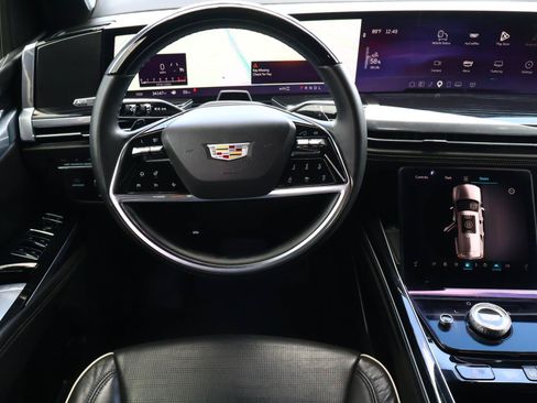 Certified 2025 Cadillac Escalade Sport w/ Touring Package AWD/4WD image 16