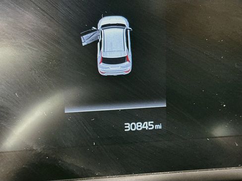 Used 2025 Kia Niro LX FWD image 19