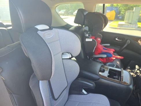 Used 2017 INFINITI QX80 4WD w/ Driver Assistance Package image 6