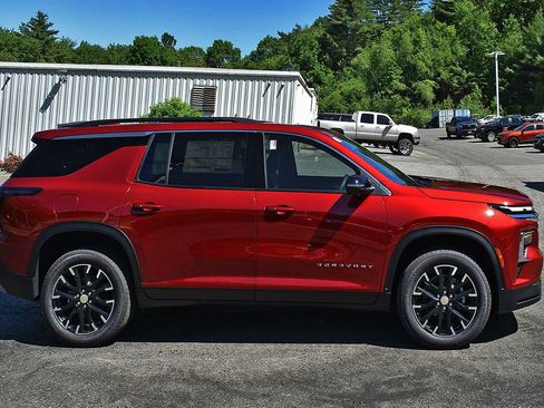 New 2026 Chevrolet Traverse LT w/ Sun and Wheel Package AWD/4WD image 6