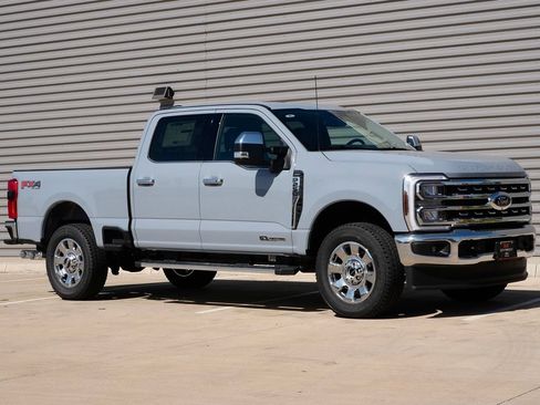 New 2026 Ford F250 Lariat w/ Chrome Package AWD/4WD image 1