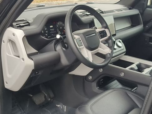 Certified 2025 Land Rover Defender 110 S AWD/4WD image 10