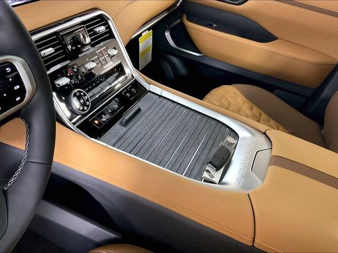 New 2026 Nissan Armada Platinum Reserve AWD/4WD image 12