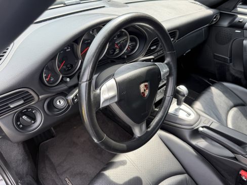 Used 2006 Porsche 911 Carrera RWD image 4
