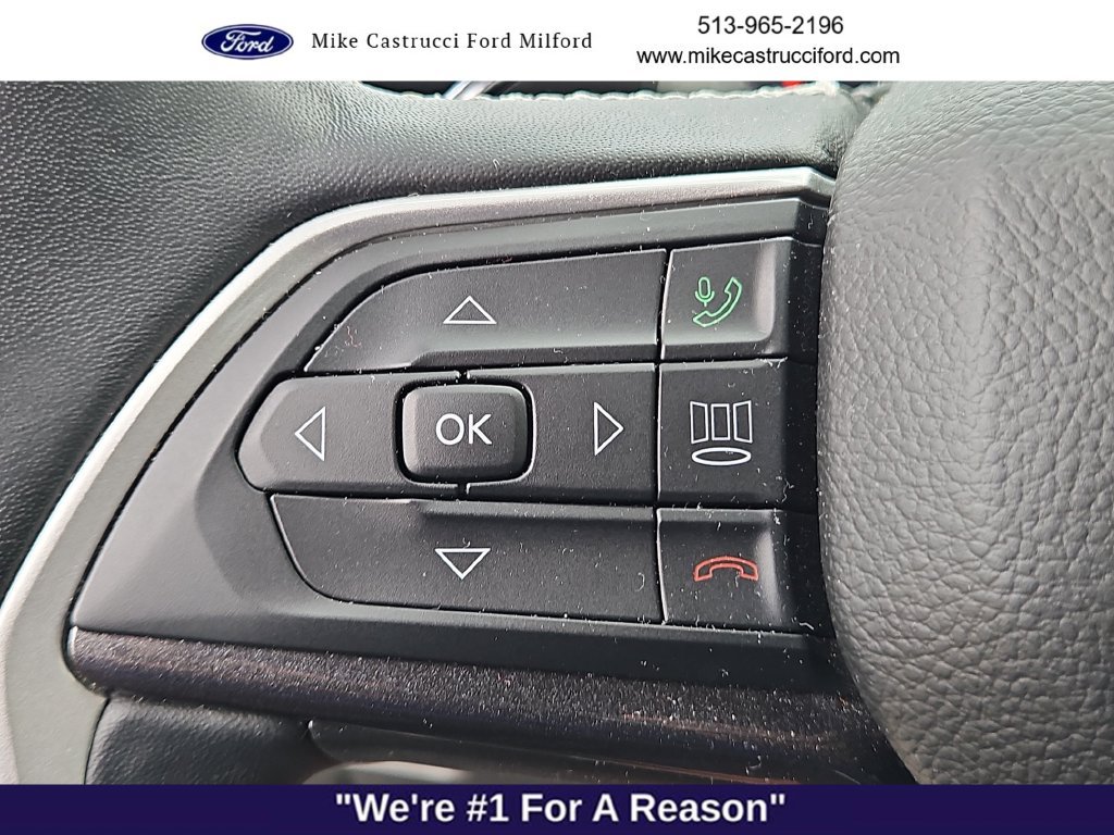 Used 2022 Jeep Grand Cherokee Altitude AWD/4WD image 12