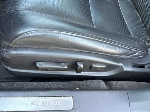 Used 2017 Acura TLX V6 w/ Technology Package FWD image 17