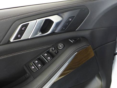 Used 2020 BMW X5 sDrive40i w/ Premium Package image 12