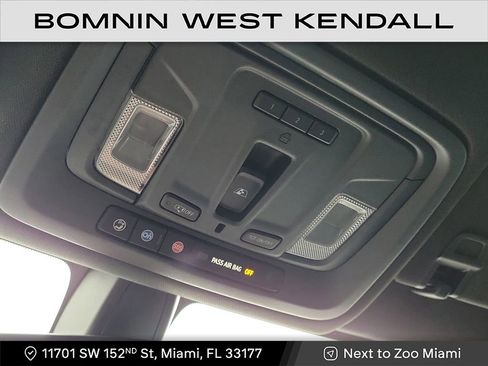 Used 2021 Chevrolet Silverado 1500 High Country image 26