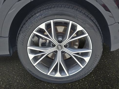 Used 2024 Audi Q8 Premium Plus w/ Premium Plus Package AWD/4WD image 32