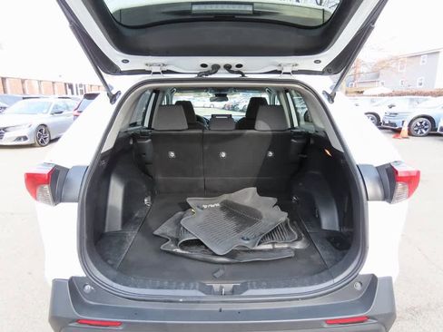 Used 2020 Toyota RAV4 XLE image 11