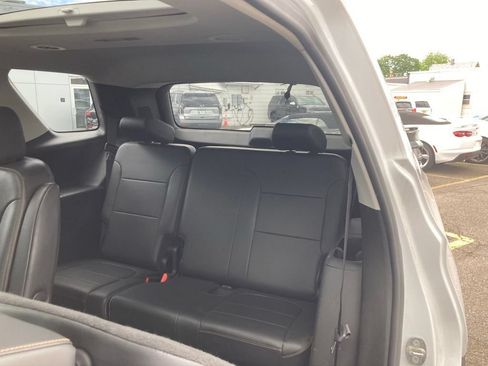 Used 2019 Chevrolet Traverse RS w/ LPO, Floor Liner Package AWD/4WD image 20