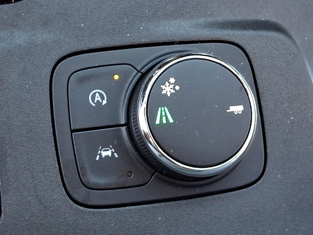 Used 2023 Chevrolet Traverse Premier w/ LPO, Floor Liner Package FWD image 26