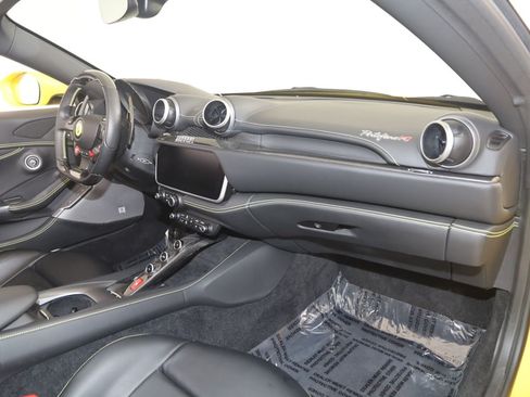 Used 2022 Ferrari Portofino M RWD image 73