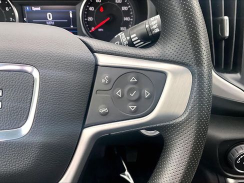 Used 2024 GMC Terrain SLE AWD/4WD image 24
