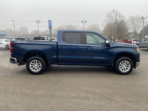 Used 2022 Chevrolet Silverado 1500 LT image 2