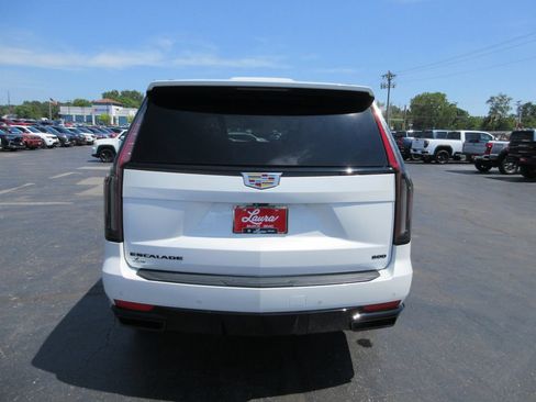 Used 2023 Cadillac Escalade Sport w/ Touring Package AWD/4WD image 7