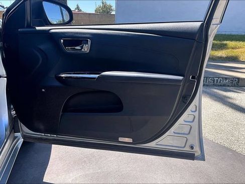 Used 2015 Toyota Avalon Limited FWD image 23