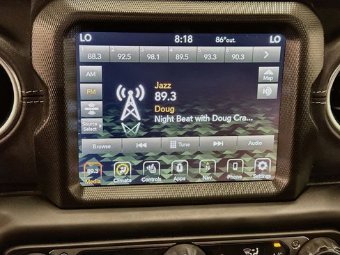 Used 2023 Jeep Wrangler Unlimited Sahara w/ Cold Weather Group AWD/4WD image 21