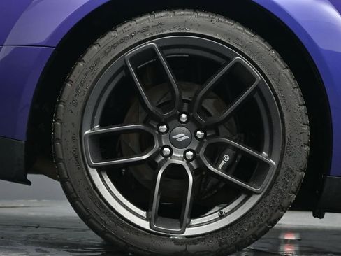 Used 2019 Dodge Challenger SRT Hellcat Redeye RWD image 9