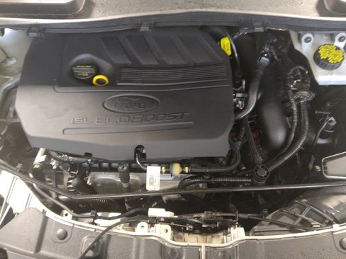 Used 2017 Ford Escape SE FWD image 30