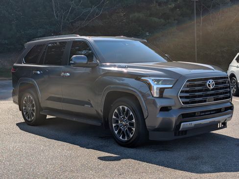 Used 2026 Toyota Sequoia Limited AWD/4WD image 11