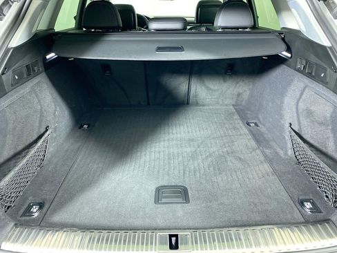 Certified 2022 Audi e-tron Premium Plus w/ Premium Plus Package image 35