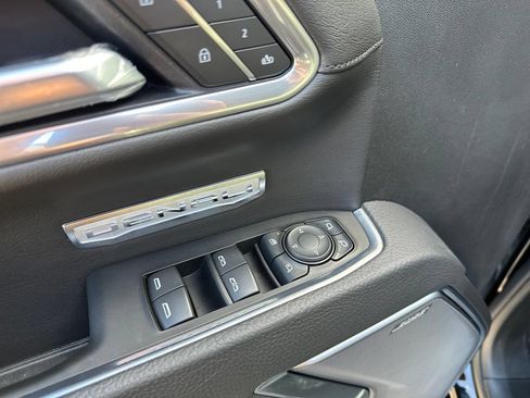 Used 2025 GMC Sierra 1500 Denali AWD/4WD image 16