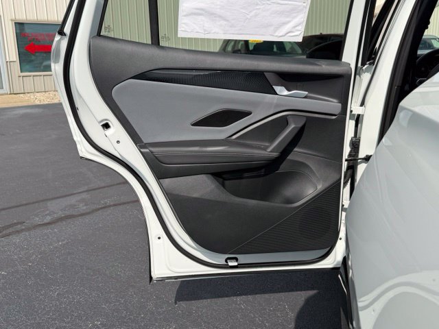 Certified 2026 Volkswagen Tiguan SE R-Line AWD/4WD image 18